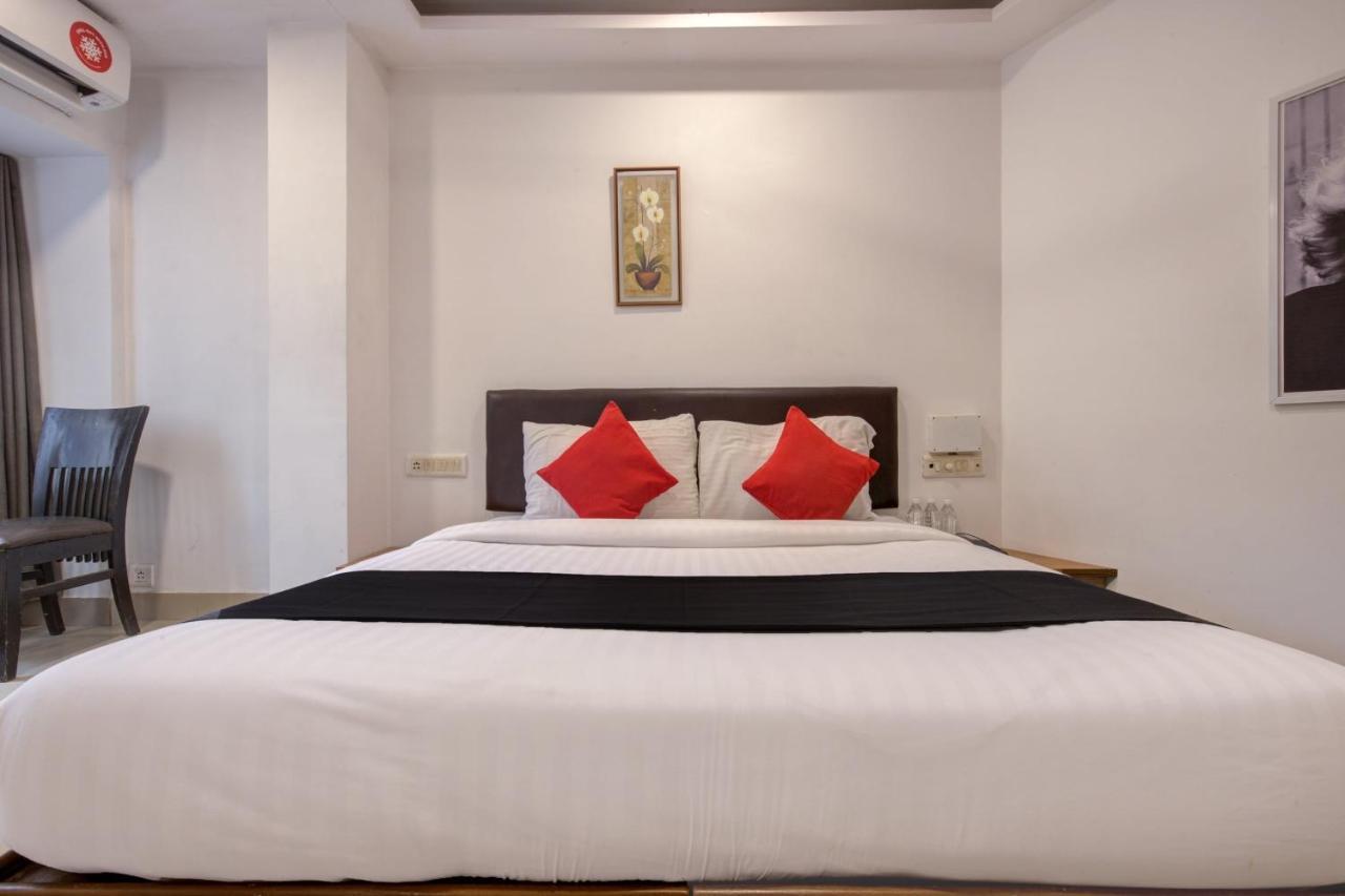 Capital O 77295 Hotel Bansidhar Bhuvan Bombaj Exteriér fotografie