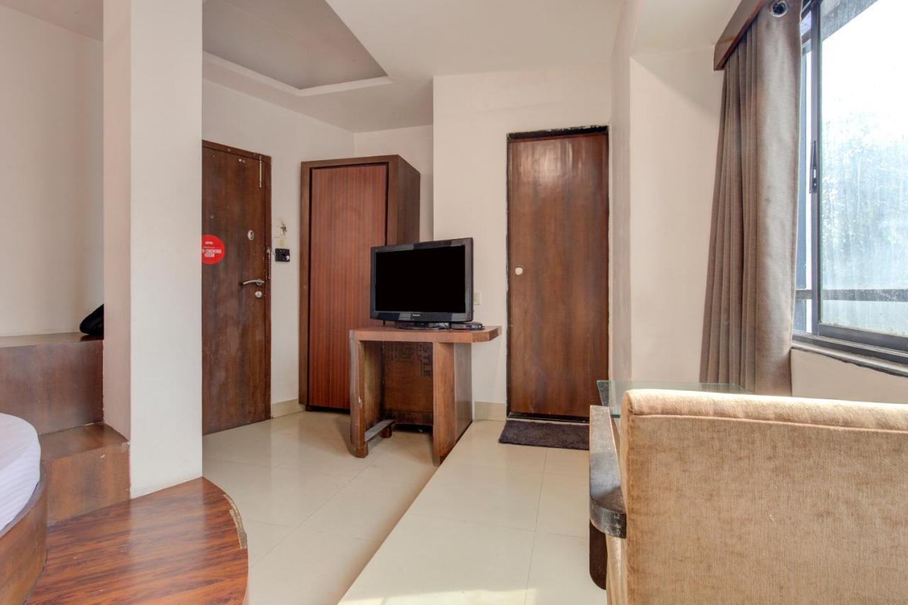 Capital O 77295 Hotel Bansidhar Bhuvan Bombaj Exteriér fotografie